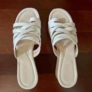 Donald J. Pliner Pearlized White Leather Wedge Sandals  9